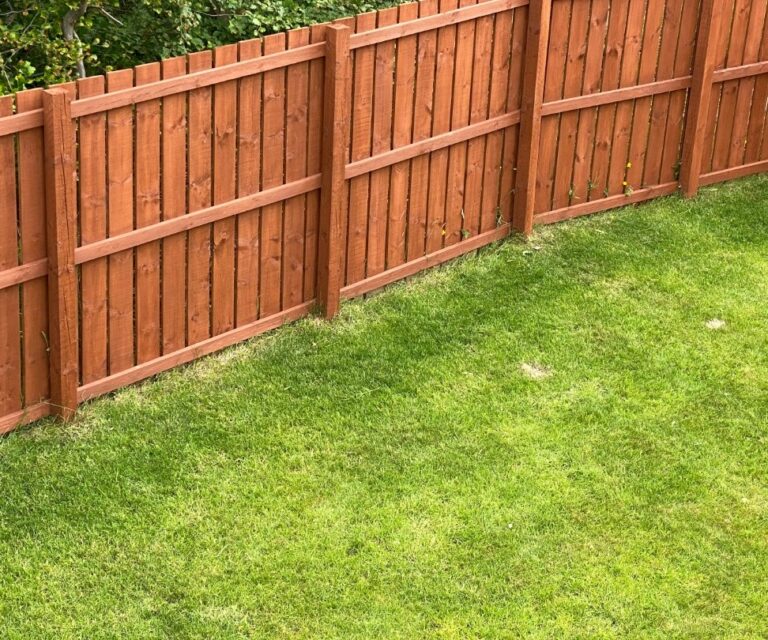 privacy fence in Lake County IL privacy fence in Lake County, wood fence builders Lake County, custom fencing Lake County