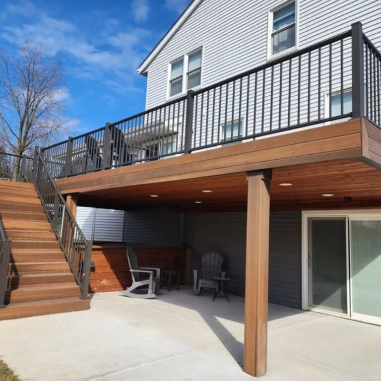 decking company in Waukesha, custom decks Waukesha WI, outdoor living contractors Waukesha